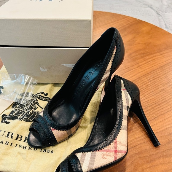 Burberry peep toes leather pump - Picture 4 of 9
